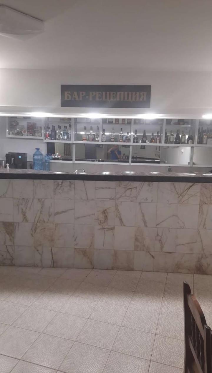 Хотел Елит Kostinbrod Экстерьер фото